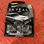 2014 HOT WHEELS SKYFALL 007 ASTON MARTIN 1963 DB5 4/5