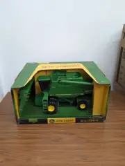 1/28 Ertl Farm Toy 9610 John Deere Combine With Duals