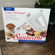 Sunbeam 4-Speed Mixmaster Hand Mixer 100W Model 2487 White New 1996 Vintage