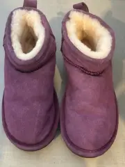 Cloud Nine uggs UK size 5 or EU 38