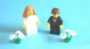 NEW LEGO WEDDING LT BROWN HAIR BRIDE AND BROWN HAIR GROOM W/GLASSES, BLACK TUX