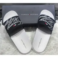 在飛比找蝦皮購物優惠-【Tommy Hilfiger Script】橫帶涼鞋男女湯