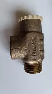 Vintage NOS Mansfield Plumbing Relief Valve No.450 150 psi 1/2"inlet 1/2" outlet
