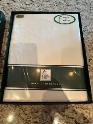 Fergusons Double Damask Irish Linen 90" Round Tablecloth