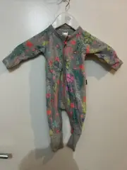 BONDS ZIP WONDERSUIT NEW BOTANICAL GREY FLORAL SZ 000 BNWT (D53