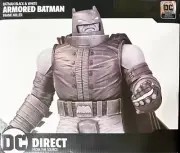 FRANK MILLER ARMORED BATMAN BLACK AND WHITE STATUE DC DARK KNIGHT #734/5000