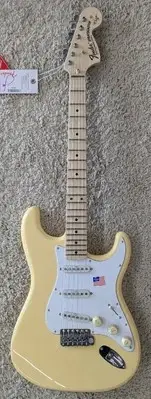 Fender Yngwie Malmsteen Stratocaster Electric Guitar w/Case, Scalloped Fretboard