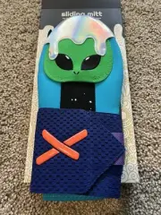 Absolutely Ridiculous Prince From Outer Space Sliding Mitt 2.0 - Standard Size