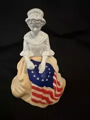 Avon Betsy Ross Figurine Sonnet Cologne Perfume Bottle 4 fl oz Full Vintage 1976