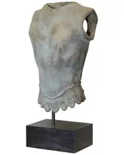 Harp & Finial Brutus Bust