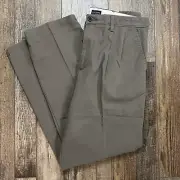 Dockers Men's Easy Khaki Stretch Classic Fit Pleated Pants 34 x 34 NWT