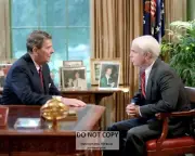 RONALD REAGAN MEETING WITH SENATE CANDIDATE JOHN McCAIN - 8X10 PHOTO (RT-201)