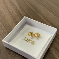 在飛比找PopChill優惠-[二手] Dior 耳環 petite CD earring