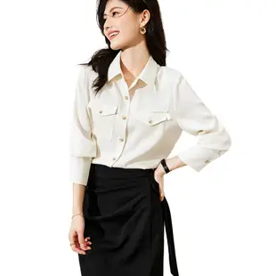 初色 休閒百搭緞面雪紡寬鬆翻領排釦黑色白色長袖襯衫女上衣-共2色-30256(M-2XL可選)