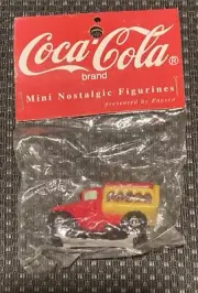 Enesco 1998 Coca-Cola Mini Nostalgic Figurine