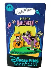 2023 Disney Parks Happy Halloween Goofy & Max in Pumpkin Limited Release Pin