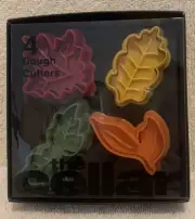 4 Pc Macy's The Cellar FALL LEAF SHAPED Pie Dough Cutters - NIB