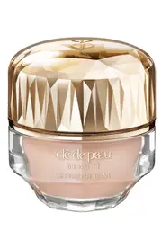 Clé de Peau Beauté The Foundation SPF 22 in Light Beige at Nordstrom One Size