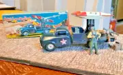 Linemar tin vinatge 1950s US Military rocket launching Truck Japan (Marx) rare