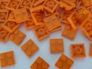100 New Lego 3022 Orange 2x2 Plates