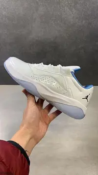 在飛比找Yahoo!奇摩拍賣優惠-AIR JORDAN 11CMFT LOW 白色  休閒鞋 