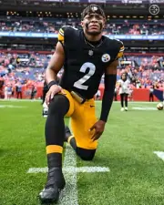 Justin Fields Taking a Knee Pittsburgh Steelers 8x10 NFL Football Photo