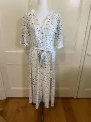 Boohoo Ladies Size 18 Button Through Star Design Dress With Belt New With Tags