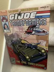 SDCC 2013 Exclusive GI Joe Transformers V.A.M.P. Hound and Jetfire NONMINT