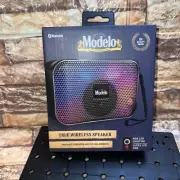 Modelo True Wireless Speaker Bluetooth With Phone Holder And Lights 3-Watts New