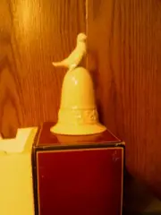 VTG 1981 AVON TAPESTRY COLLECTION (DOVE ON TOP) BELL-NEW IN BOX -FREE SHIPPING