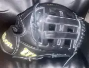 Wilson A2000 PP05 11.5" Infield Baseball Glove - BRAND NEW!!