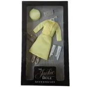 Franklin Mint The Jackie Kennedy Doll Yellow Suit French State Visit Box