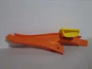 Hot Wheels CDL45 Spin Storm Part D E N - Intersection Track w/ Brake 2A131