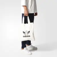 在飛比找Yahoo!奇摩拍賣優惠-小老闆雜貨舖 ADIDAS ORIGINALS 白黑 托提包