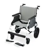 在飛比找momo購物網優惠-【輪椅】室內輕量型 輪椅B款(#醫院同款#輕便可折疊輪椅#老