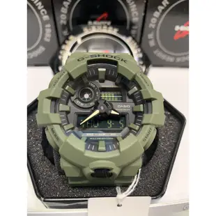 CASIO G-SHOCK 軍用手錶/賽車錶/運動錶/學生錶/機能手錶/絕對強悍電子錶 橄欖綠色GA700UC正品保證