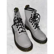 Dr. Martens Women's Lamper Gray Patent Leather Boots Size 7 NWB #35400