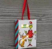 The GRINCH "Merry Grinchmas" Light-Up Wall Decor /Ornament