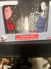 Peanuts Charlie Brown Snoopy Glassware Set of 2 16 Ounce Holiday Glasses NEW