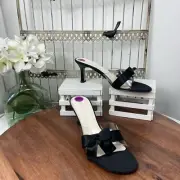 AK Anne Klein Womens Kitty Black Fabric size 8 1/2M .
