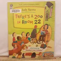 在飛比找蝦皮購物優惠-二手書📗英文繪本There's a Zoo in Room 