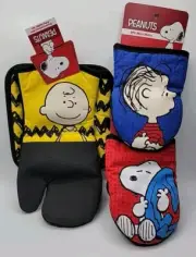 Peanuts Oven Mitt Set 4pc Snoopy Charlie Brown Linus New