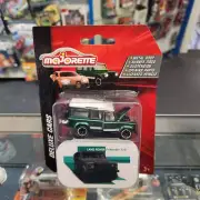 Majorette - Deluxe Cars - Land Rover Defender 110 (Green/White)