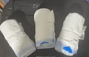 3 NEW ROLLS (120) FRESHLY SCENTED 13 GALLON DRAW STRING KITCHEN TRASH BAGS.