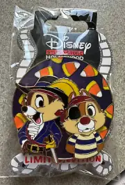 DISNEY PIN CHIP & DALE AS PIRATES CANDY CORN HALLOWEEN DSSH 151979 2022