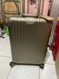 在飛比找Yahoo!奇摩拍賣優惠-Rimowa 鋁合金 登機箱 手提行李箱