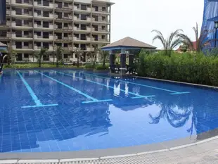 Modern 2BR Family Condo @ Asteria Resort in Sucat