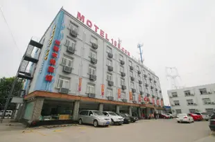 莫泰168(上海高科西路新國際博覽中心店)Motel 168 Shanghai West Gaoke Road and New International Expo Center Branch