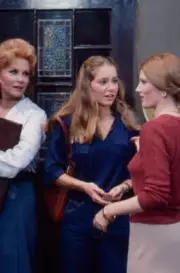 Rhonda Fleming Lisa Eilbacher Annette O Toole in Love For Rent 1979 Old Photo 4