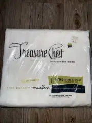 Vintage Muslin 100% Cotton fitted sheet size full Double Bed Treasure Chest NEW